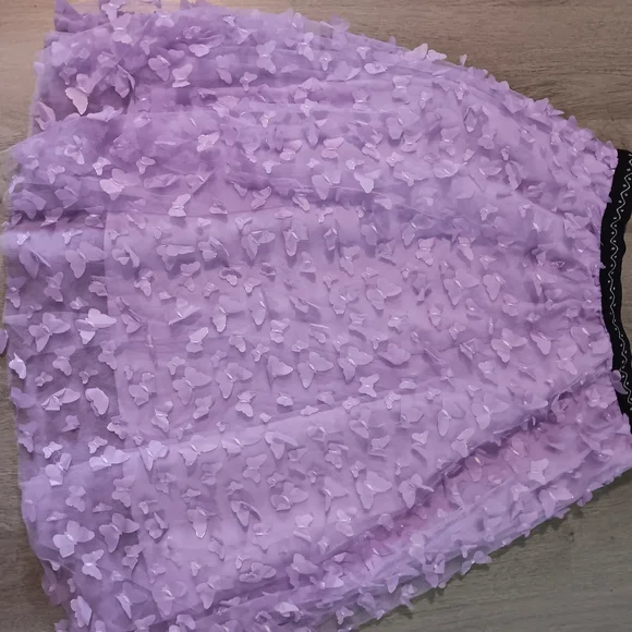 Elegant Lavender 3D Tulle Skirt - Picture 3 of 3